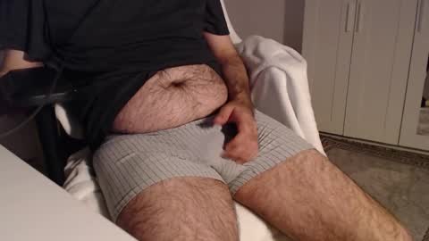 hairy_boy29 online show from October 2025 09:48:01 PM