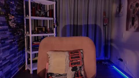 Snapshot of hairyandsexysalma chatting on February 2025 07:02:02 AM SALMA online show from February 2025 07:02:02 AM