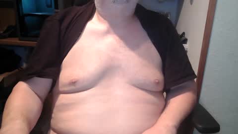 Snapshot of hairyarmpit_lover_1970 chatting on October 2025 06:24:02 AM hairyarmpit_lover_1970 online show from October 2025 06:24:02 AM