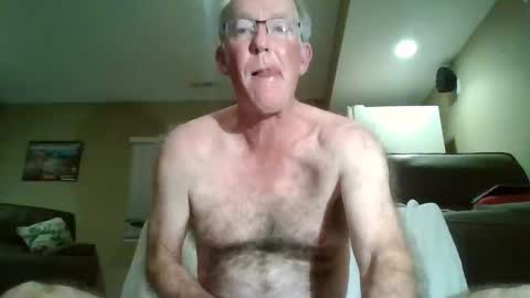 Snapshot of hairybater26 chatting on December 2024 05:04:01 AM Harry online show from December 2024 05:04:01 AM