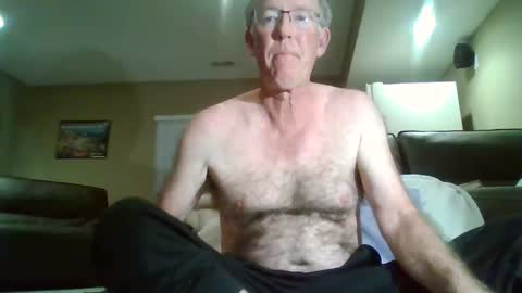 Snapshot of hairybater26 chatting on March 2025 03:48:02 AM Harry online show from March 2025 03:48:02 AM