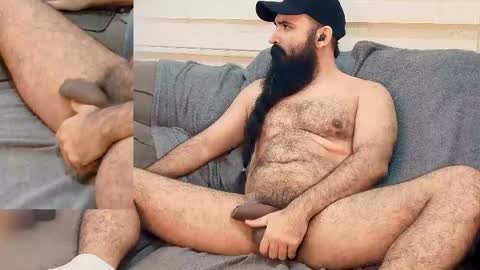 Hairy Beard Smoker online show from May 2026 12:06:02 AM