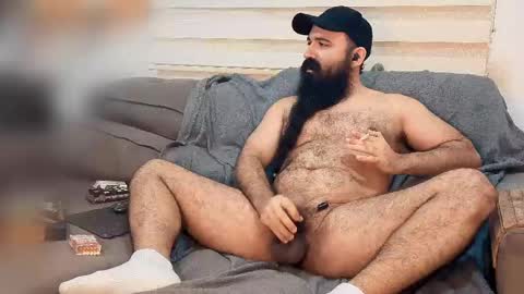 Hairy Beard Smoker online show from May 2026 04:08:01 AM