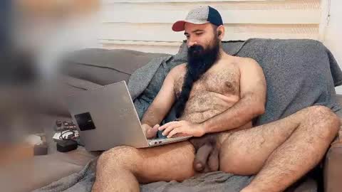 Hairy Beard Smoker online show from May 2026 09:53:01 PM