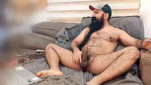 Hairy Beard Smoker online show from May 2026 03:35:01 AM