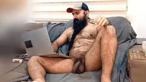 Hairy Beard Smoker online show from May 2026 01:25:01 AM