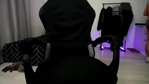 Snapshot of hairycuss chatting on November 2025 08:33:02 PM Adam online show from November 2025 08:33:02 PM