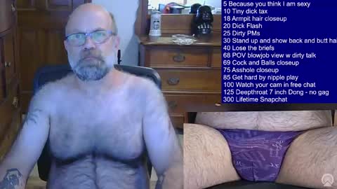Snapshot of hairydaddybear69 chatting on September 2025 02:50:02 PM HairyDaddyBear69 online show from September 2025 02:50:02 PM
