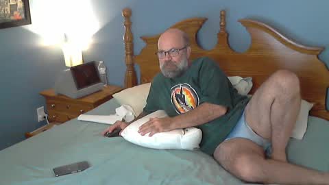 Snapshot of hairydaddybear69 chatting on September 2025 12:44:02 AM HairyDaddyBear69 online show from September 2025 12:44:02 AM