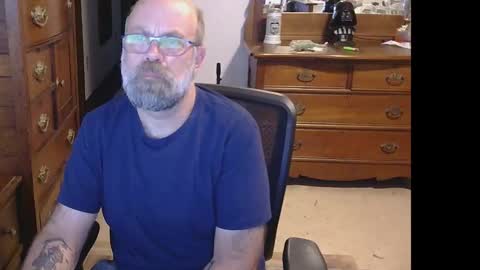 Snapshot of hairydaddybear69 chatting on September 2025 11:24:01 AM HairyDaddyBear69 online show from September 2025 11:24:01 AM
