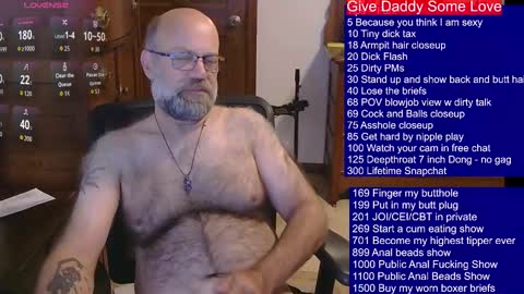 Snapshot of hairydaddybear69 chatting on October 2025 10:46:02 AM HairyDaddyBear69 online show from October 2025 10:46:02 AM