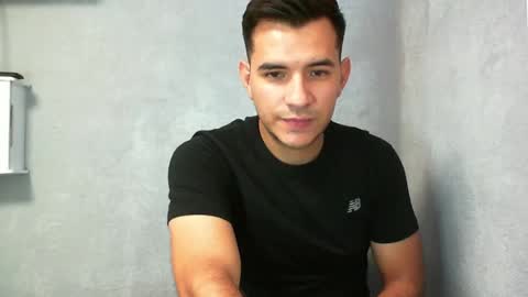 Damian online show from June 2026 06:10:01 PM