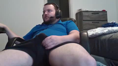 hairymikey online show from November 2025 08:00:01 PM