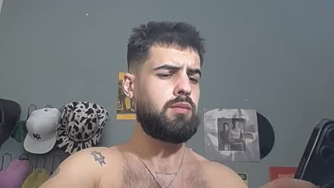 HairyRobXxX online show from March 2026 06:12:02 PM