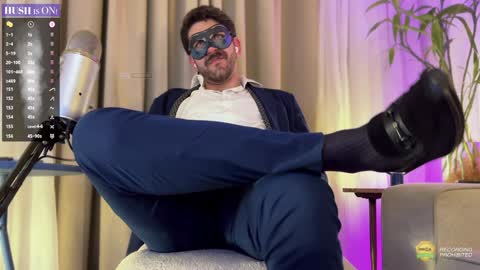 Snapshot of hairyxlmaster chatting on December 2024 08:13:01 AM CASHMASTER CARLO online show from December 2024 08:13:01 AM