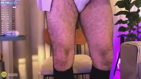 Snapshot of hairyxlmaster chatting on March 2026 02:15:01 AM CASHMASTER CARLO online show from March 2026 02:15:01 AM