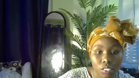 Snapshot of haizel_ebony chatting on November 2025 08:40:01 PM haizel online show from November 2025 08:40:01 PM