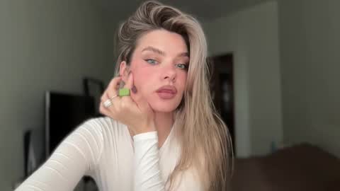 haley_rune online show from September 2025 07:54:02 AM