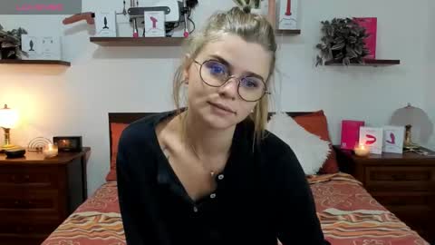 Snapshot of haleyreedme chatting on October 2025 07:17:01 AM Haley online show from October 2025 07:17:01 AM