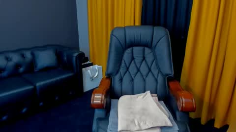 Haleysweetest online show from June 2026 09:57:01 PM