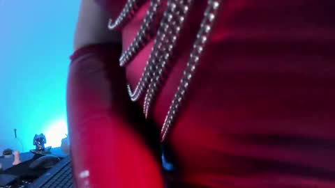 halley_ravenn online show from May 2026 09:02:02 PM