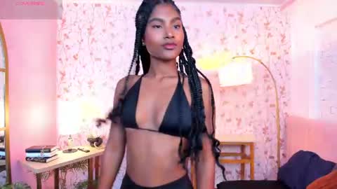Halley Lorens online show from July 2026 07:16:01 PM