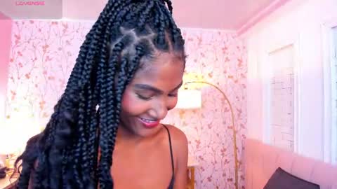 Halley Lorens online show from July 2026 07:10:02 PM