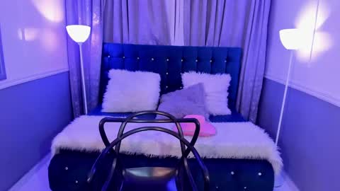 Halls Red online show from January 2025 12:06:02 AM