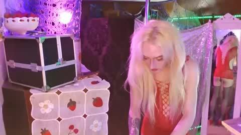 Snapshot of halovalentine chatting on January 2025 03:26:01 AM halovalentine online show from January 2025 03:26:01 AM