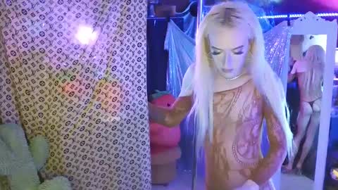 Snapshot of halovalentine chatting on March 2025 12:11:01 AM halovalentine online show from March 2025 12:11:01 AM