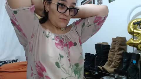 Snapshot of hammer9247 chatting on October 2025 02:18:02 PM hammer9247 online show from October 2025 02:18:02 PM