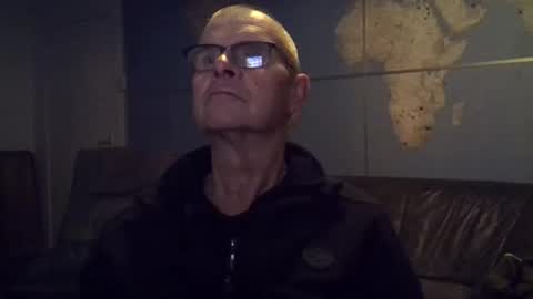 Snapshot of hamto65 chatting on December 2025 03:50:01 PM Prefer men 80 online show from December 2025 03:50:01 PM