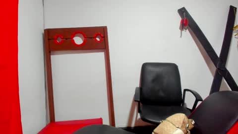 Hana and Zeta online show from March 2025 12:06:02 PM