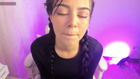 Snapshot of hana_garcia chatting on October 2025 10:34:02 PM Hana Garcia online show from October 2025 10:34:02 PM