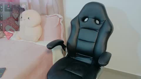 Hanna Rosse online show from March 2025 02:18:01 PM