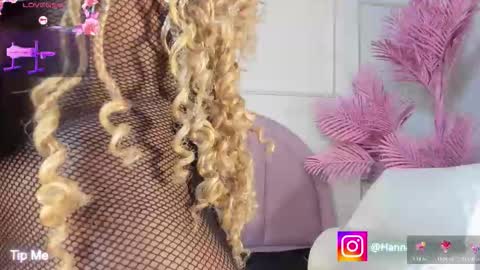 Snapshot of hanaahquinn chatting on March 2026 12:01:01 PM hanaahquinn online show from March 2026 12:01:01 PM