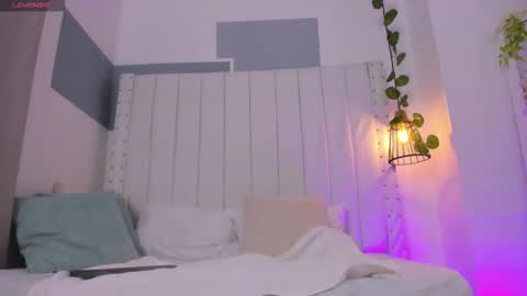 Snapshot of hanah_gray chatting on October 2025 11:01:01 AM hanah_gray online show from October 2025 11:01:01 AM