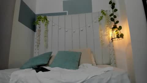 Snapshot of hanah_gray chatting on December 2025 11:08:01 AM hanah_gray online show from December 2025 11:08:01 AM