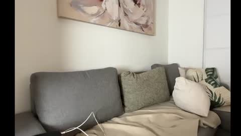 hanahwoods online show from June 2026 10:14:02 AM