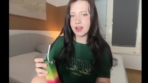 hanahwoods online show from June 2026 10:52:02 PM