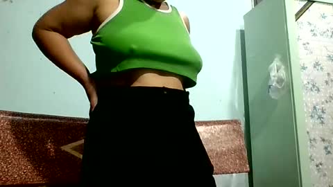 hanana_zz online show from June 2026 10:08:01 PM