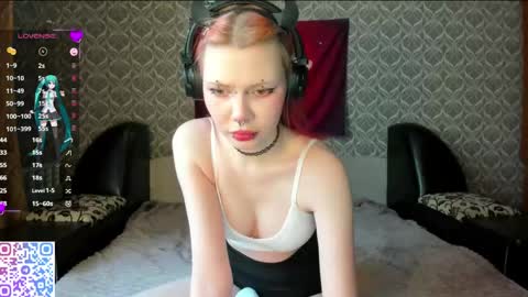 Tori and Asuna online show from April 2026 08:28:02 AM
