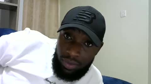 handsome king online show from December 2024 08:10:02 PM