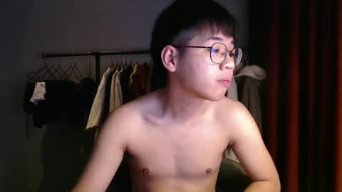 Snapshot of handsome_mannn chatting on December 2024 06:14:01 AM handsome_mannn online show from December 2024 06:14:01 AM