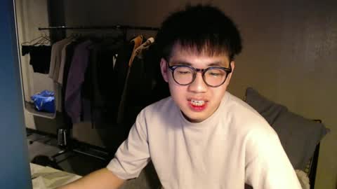 Snapshot of handsome_mannn chatting on March 2025 11:16:02 PM handsome_mannn online show from March 2025 11:16:02 PM