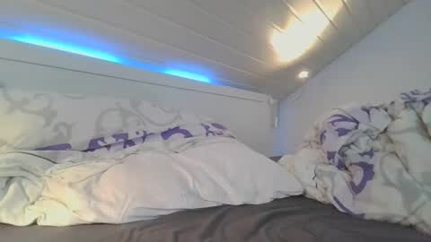 Handsomebody online show from December 2024 08:29:01 PM