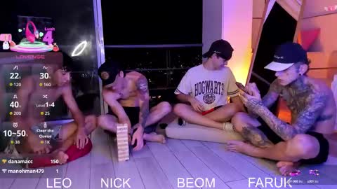 leonardfarrucknick and otis online show from September 2025 03:28:02 AM