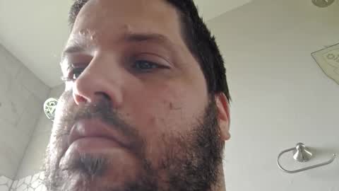 handsomedaddy198923 online show from October 2025 07:26:01 PM