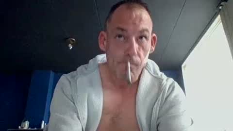 handsomeguy4ever online show from November 2025 02:06:02 PM