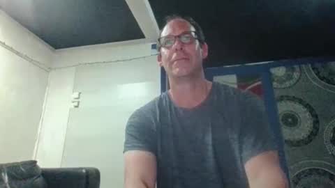 handsomeguy4ever online show from May 2026 07:41:01 PM